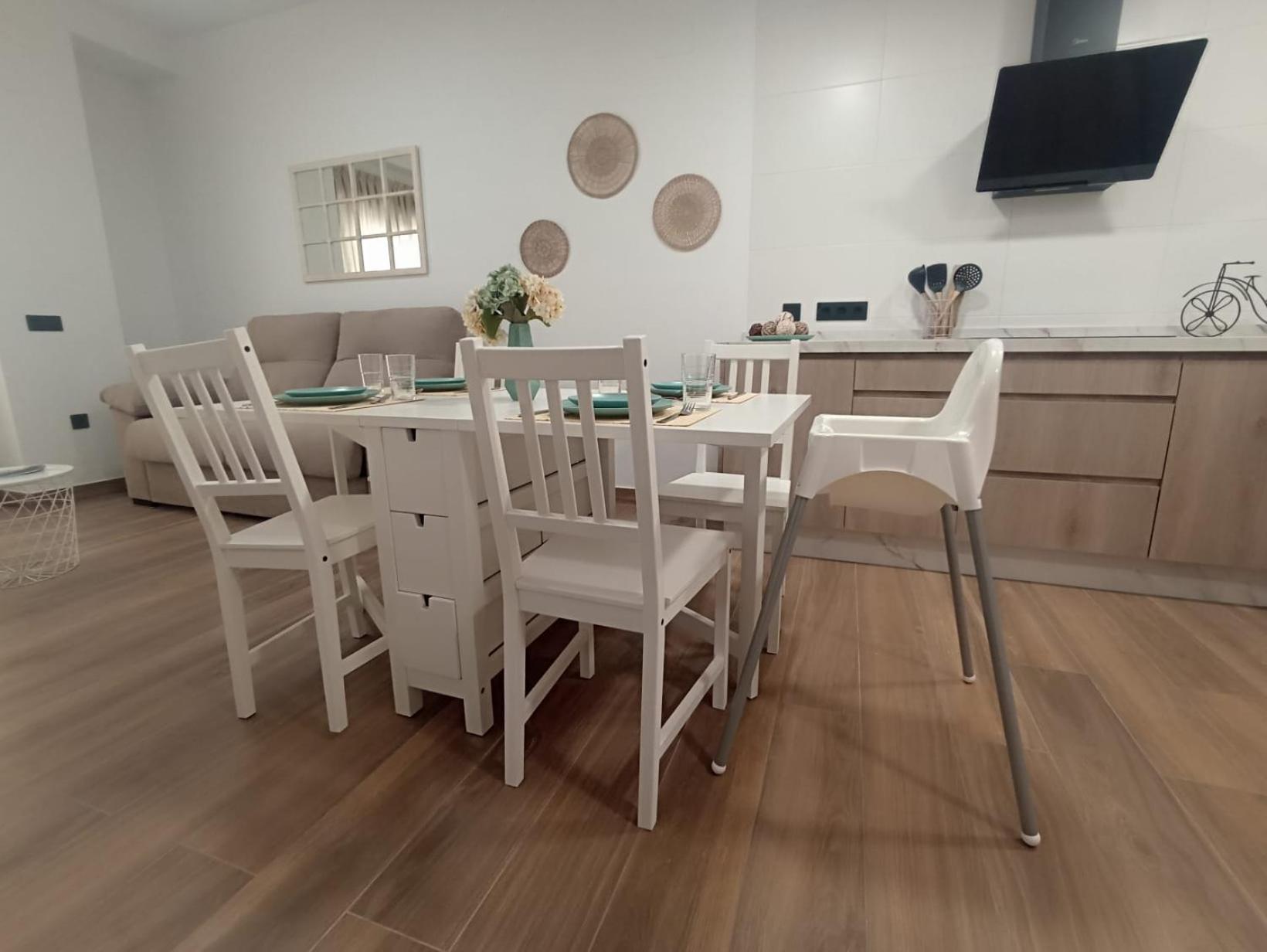 Apartamento Nuevo Centrico Con Aparcamiento Privado Incluido アルカラ・デ・グアダイラ エクステリア 写真