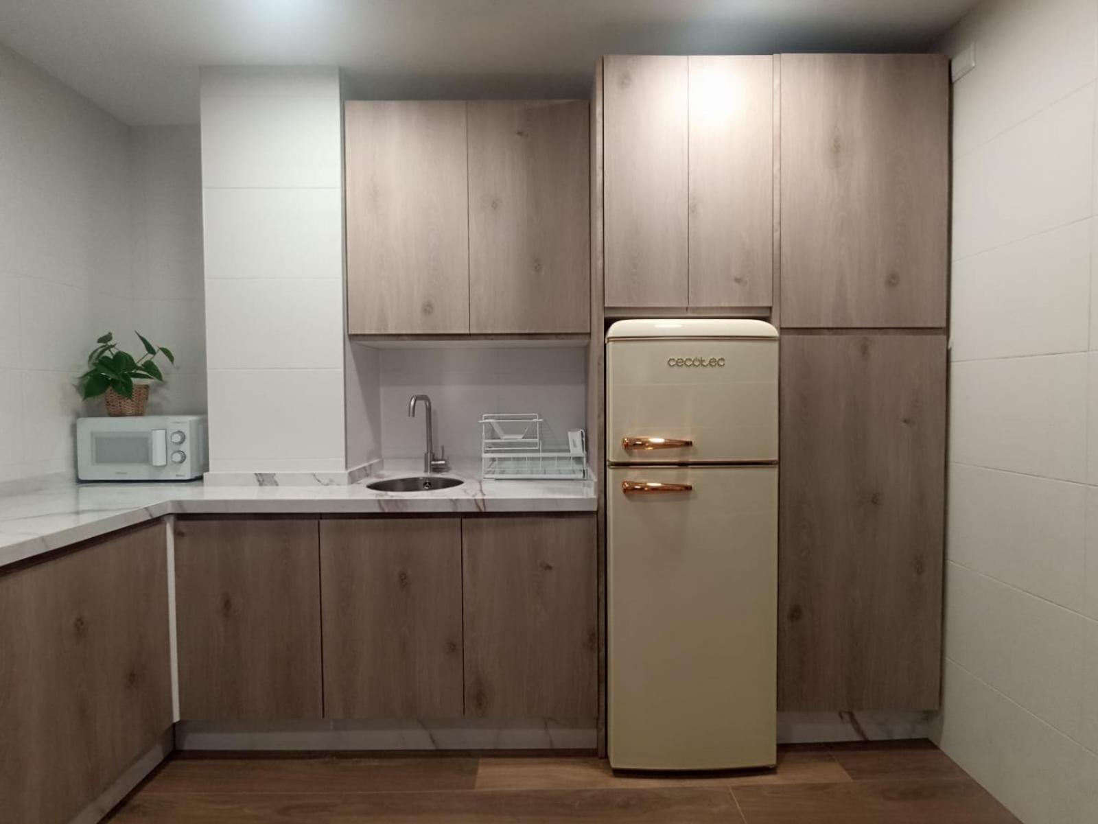 Apartamento Nuevo Centrico Con Aparcamiento Privado Incluido アルカラ・デ・グアダイラ エクステリア 写真
