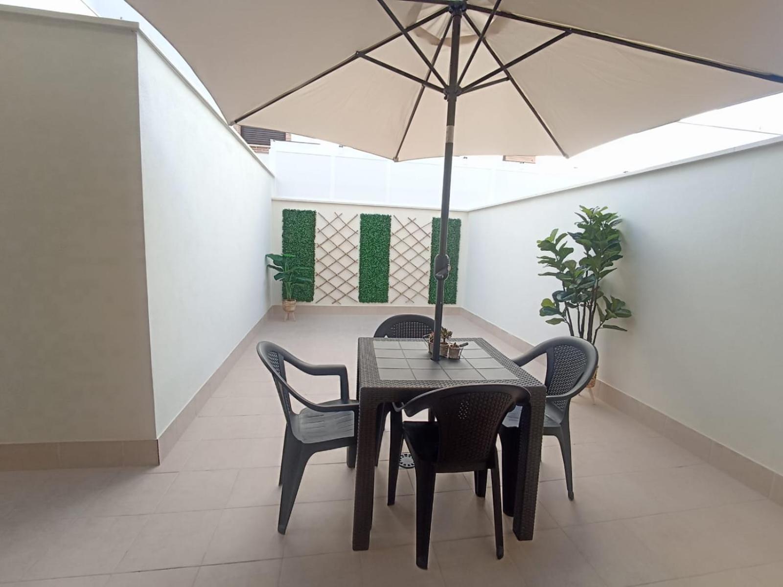 Apartamento Nuevo Centrico Con Aparcamiento Privado Incluido アルカラ・デ・グアダイラ エクステリア 写真